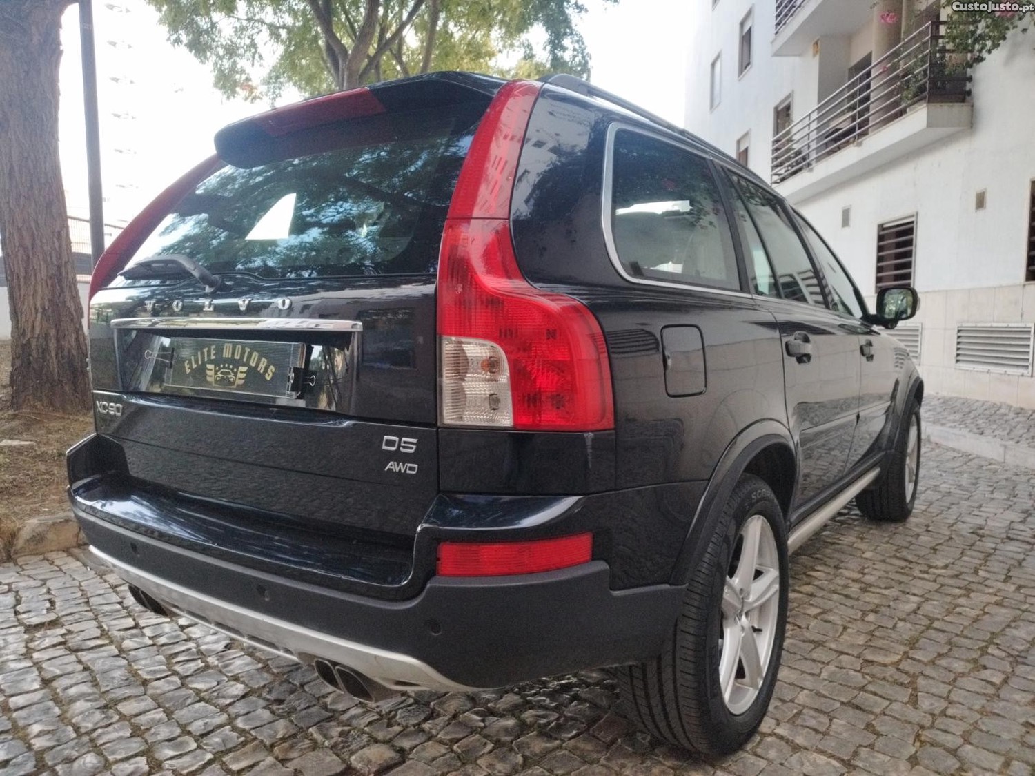 Volvo XC90 2.4 D5 7L R-Design AWD — photo 3