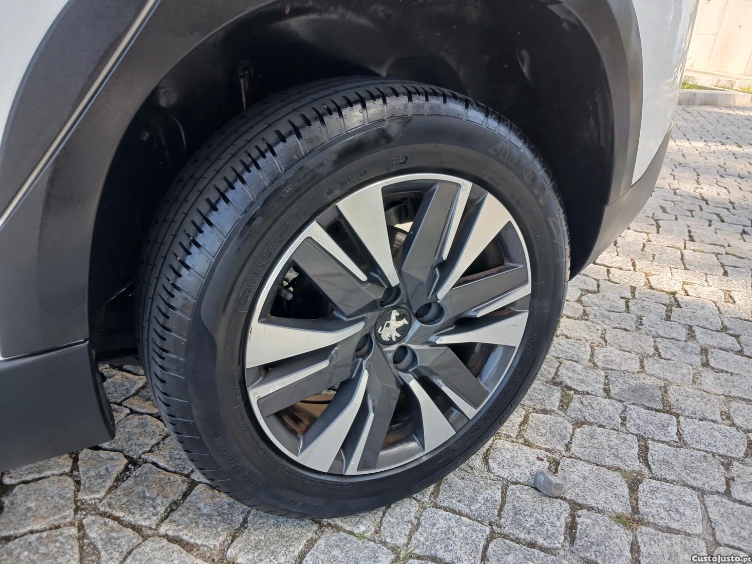 Peugeot 2008 allure — fotografia 5