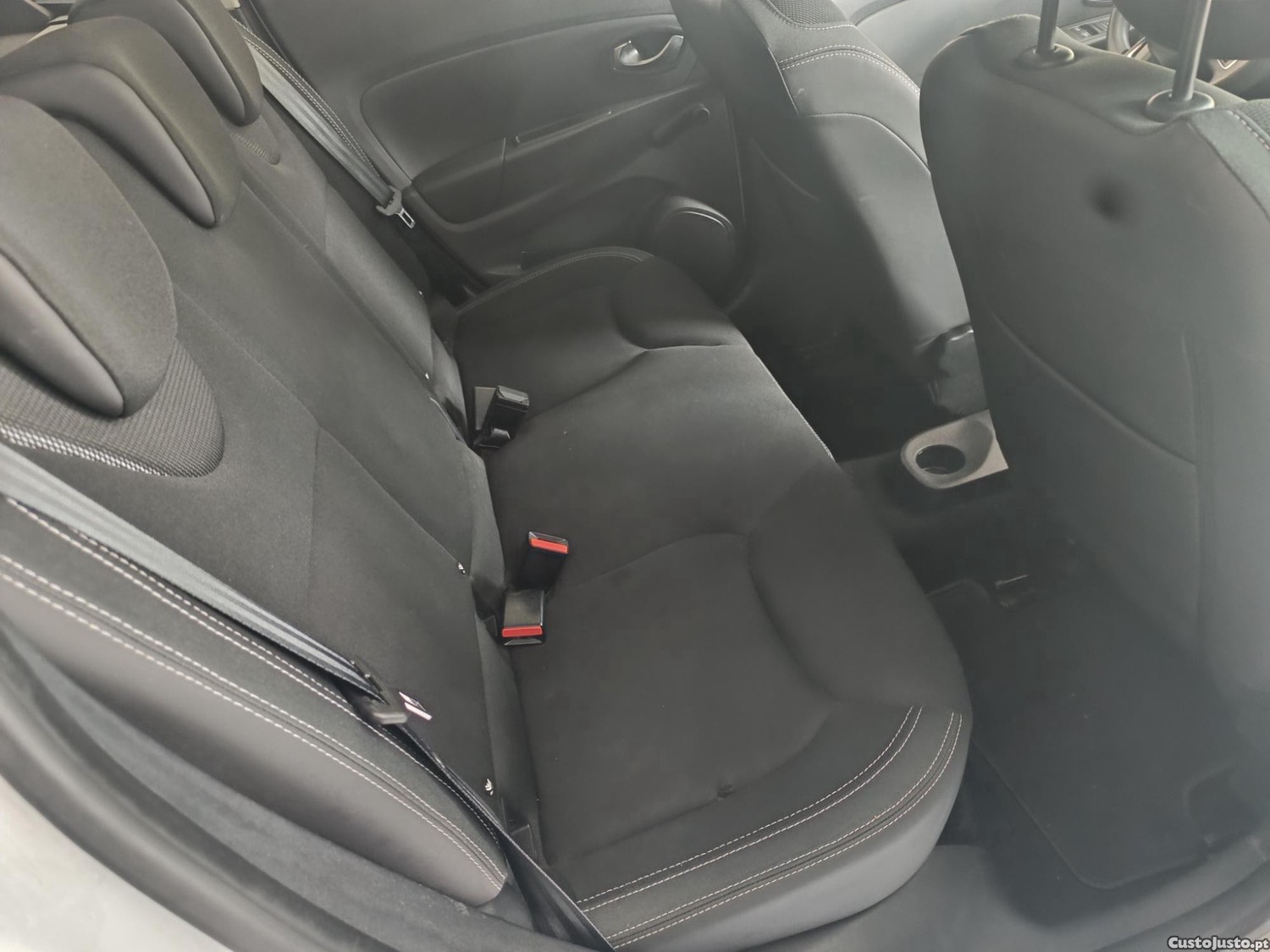 Renault Clio Grandtour1.5 DCi EDC — fotografia 3