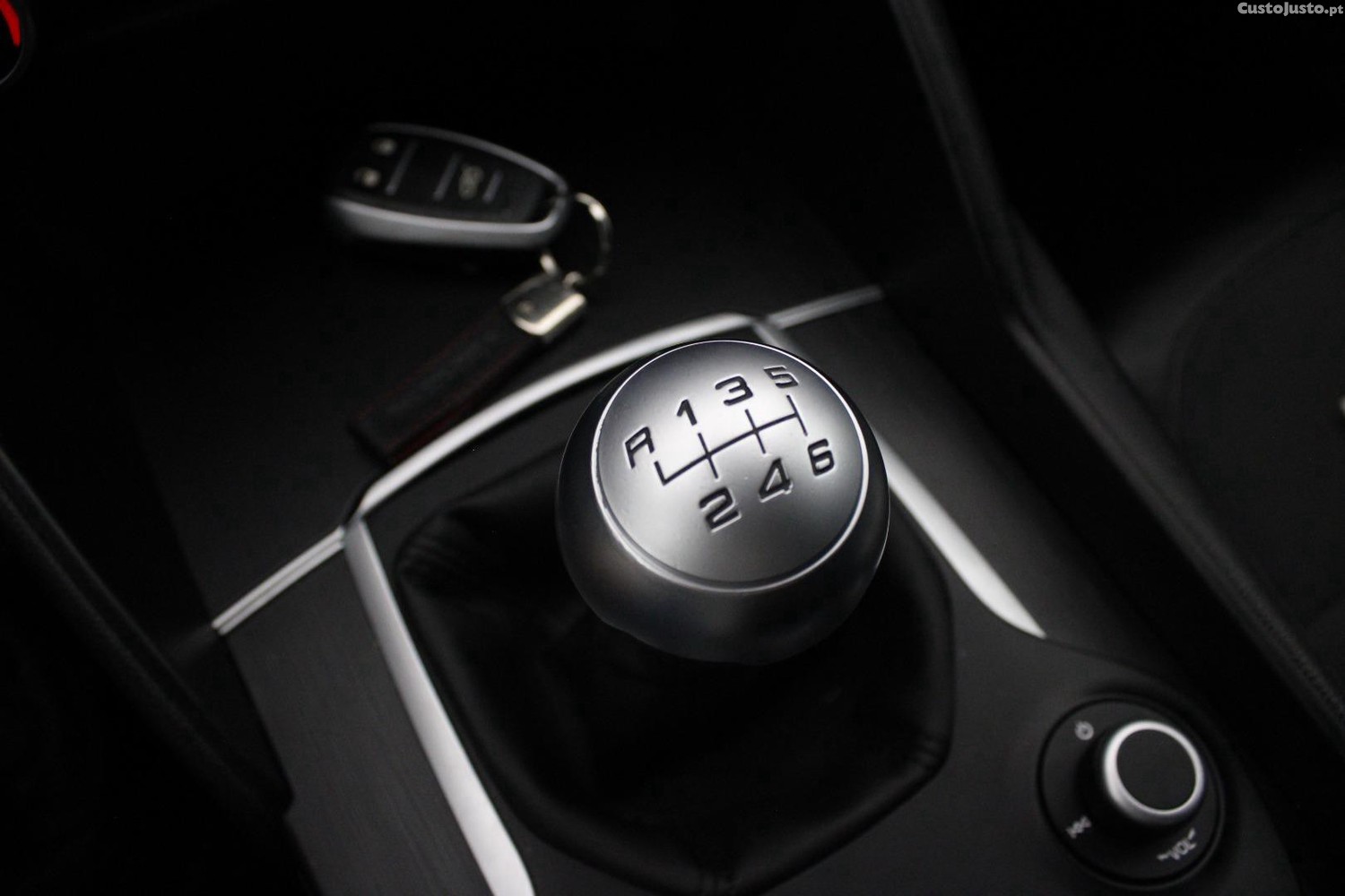 Alfa Romeo Giulia 2.2D — fotografia 20