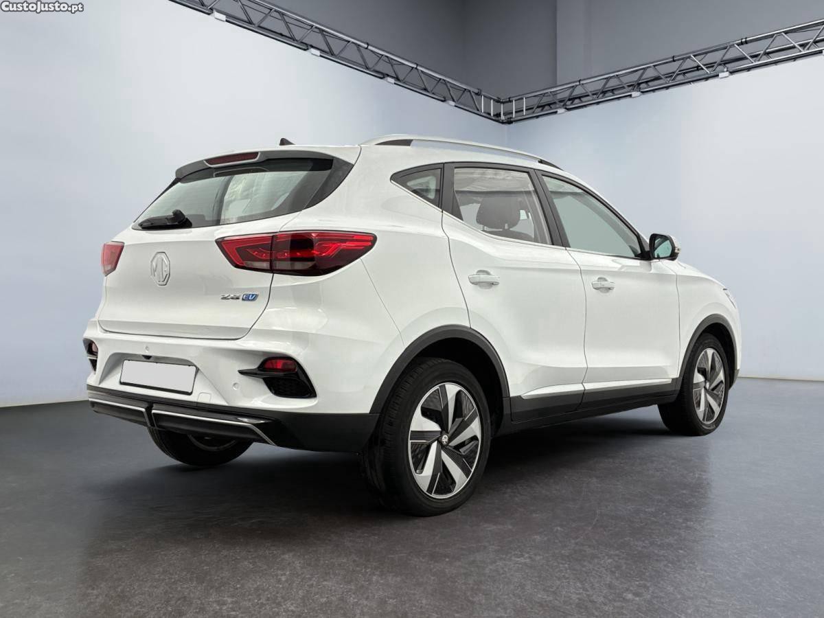 MG ZS 50.3 kWh Luxury - 23 — photo 2
