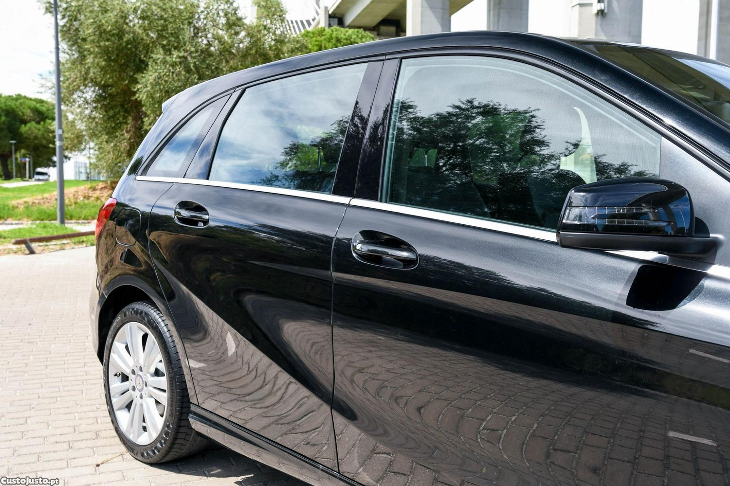 Mercedes-Benz B 180 CDi Style — fotografia 9