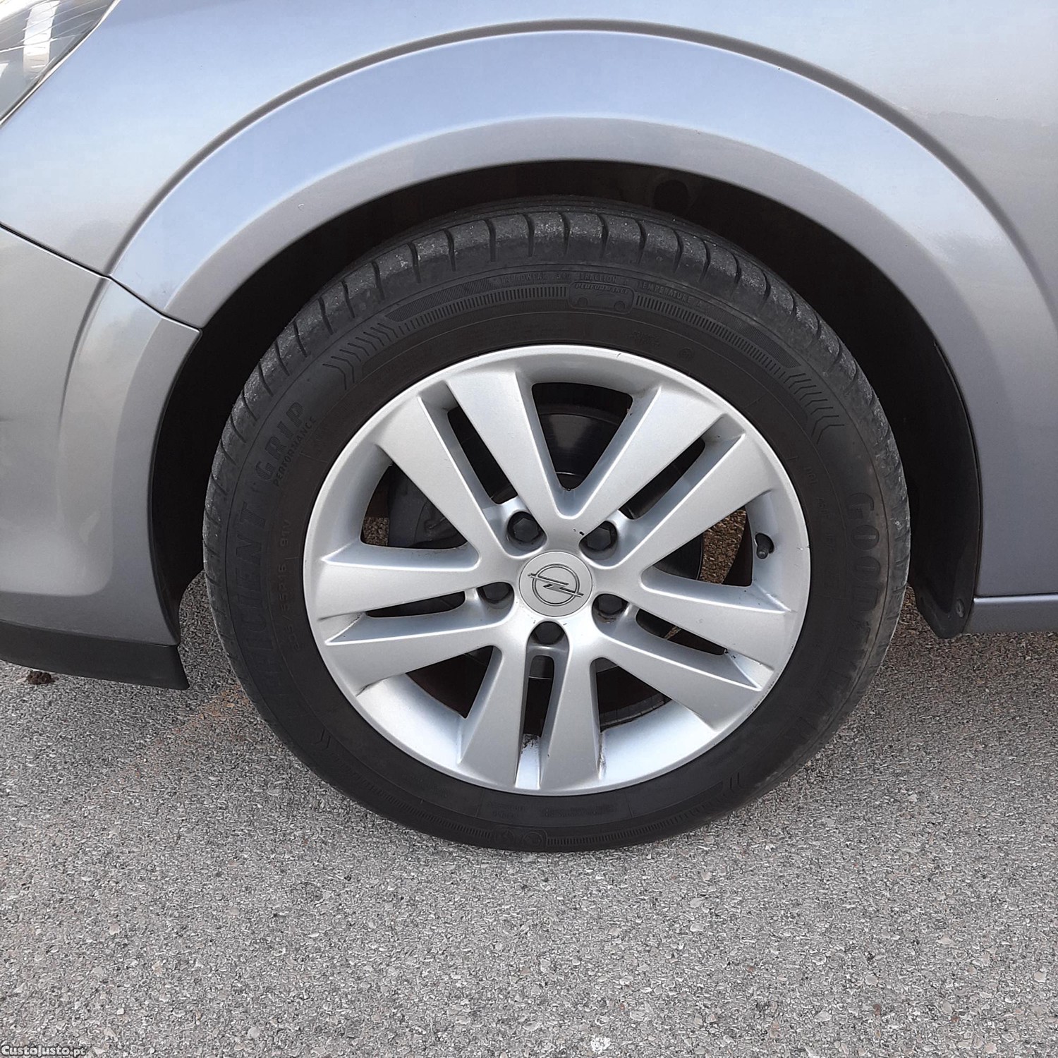 Opel Astra 1.3 cdti 5 portas — fotografia 9