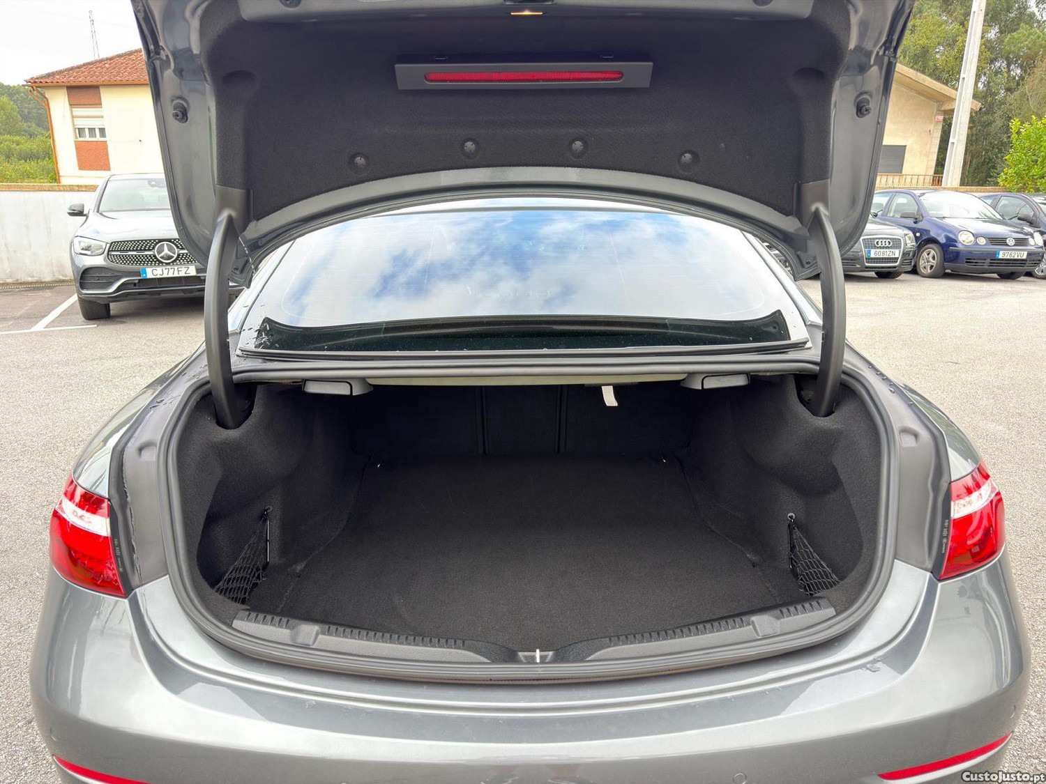 Mercedes-Benz E 220 d AMG Line — fotografia 21