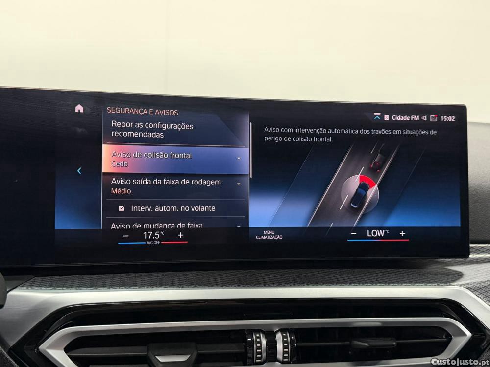 BMW 330 e Touring Pack M Aut — fotografia 4