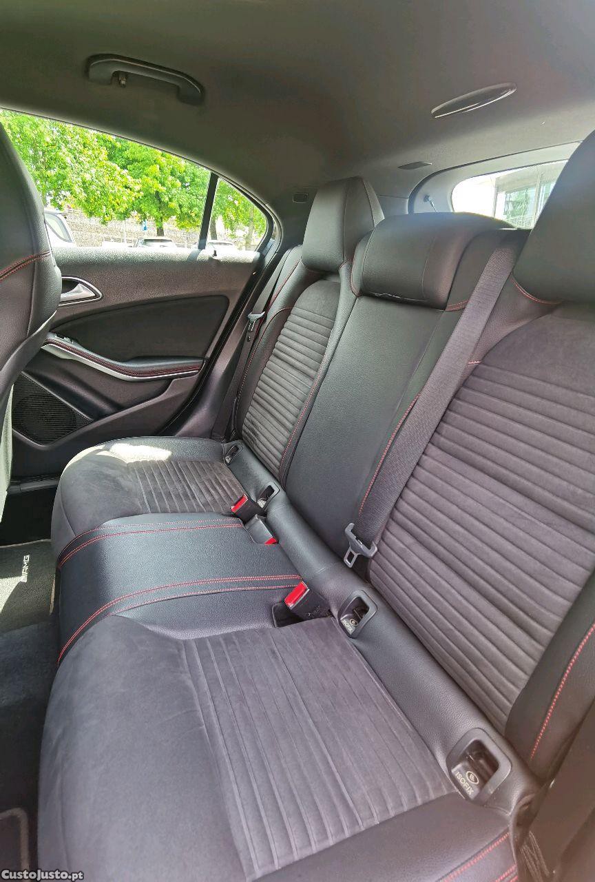 Mercedes-Benz A 180 A180d AMG Line ( 109CV ) — fotografia 2