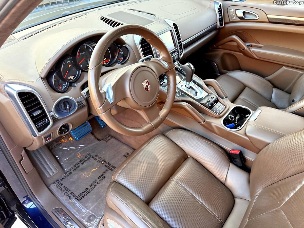 Porsche Cayenne Turbo — fotografia 39
