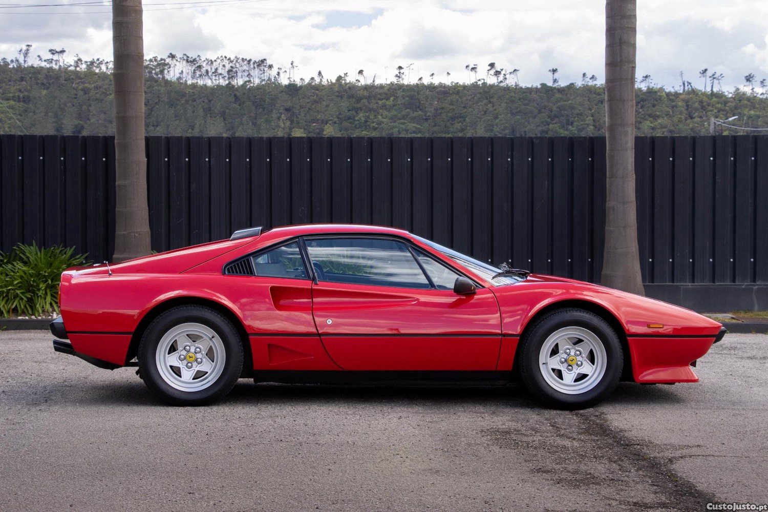 Ferrari 208 GTB Turbo — fotografia 16