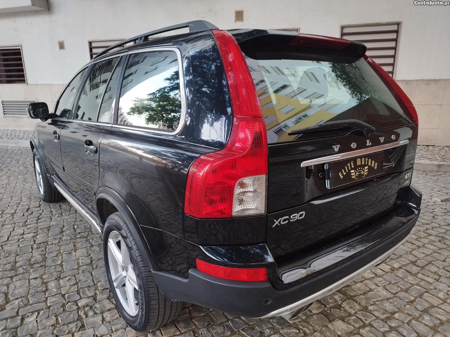Volvo XC90 2.4 D5 7L R-Design AWD — photo 4