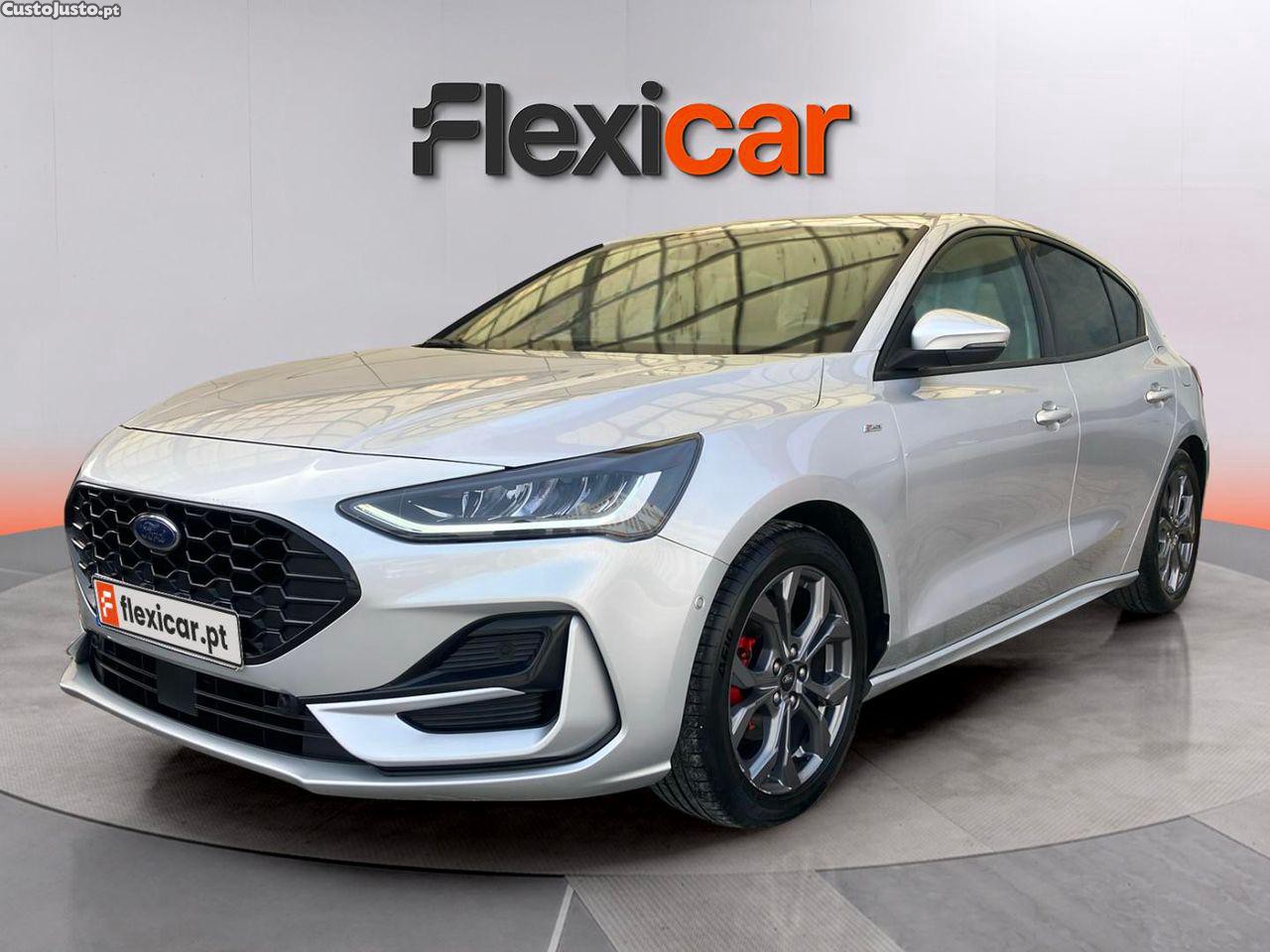 Ford Focus 1.0 EcoBoost MHEV ST-Line — fotografia 17