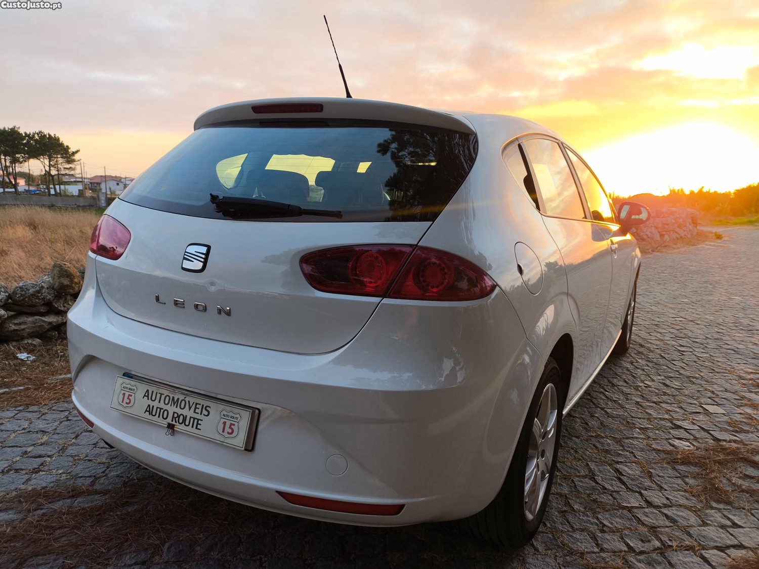 SEAT Leon 1.6TDi Ecomotive 105cv — fotografia 4