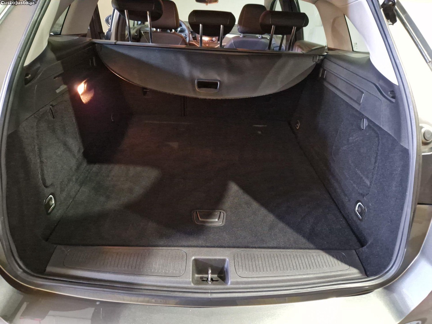 Opel Astra ST 1.6 CDTI — fotografia 2