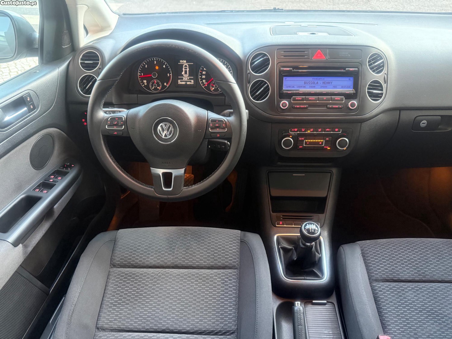 Volkswagen Golf Plus 1.6 Tdi 130 / Mês — fotografia 4