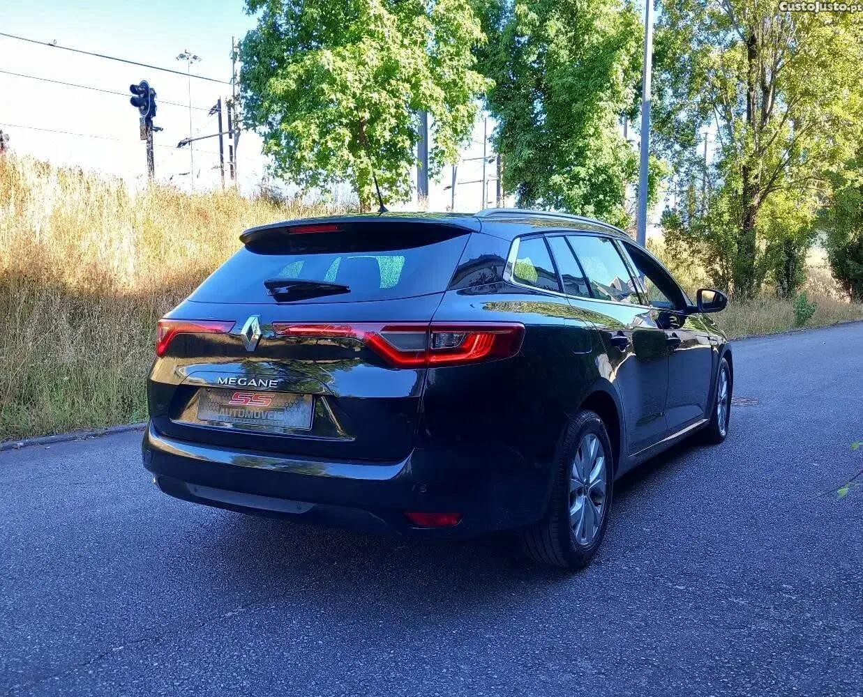 Renault Mégane 1.5 dCi Limited - 18 foto 4