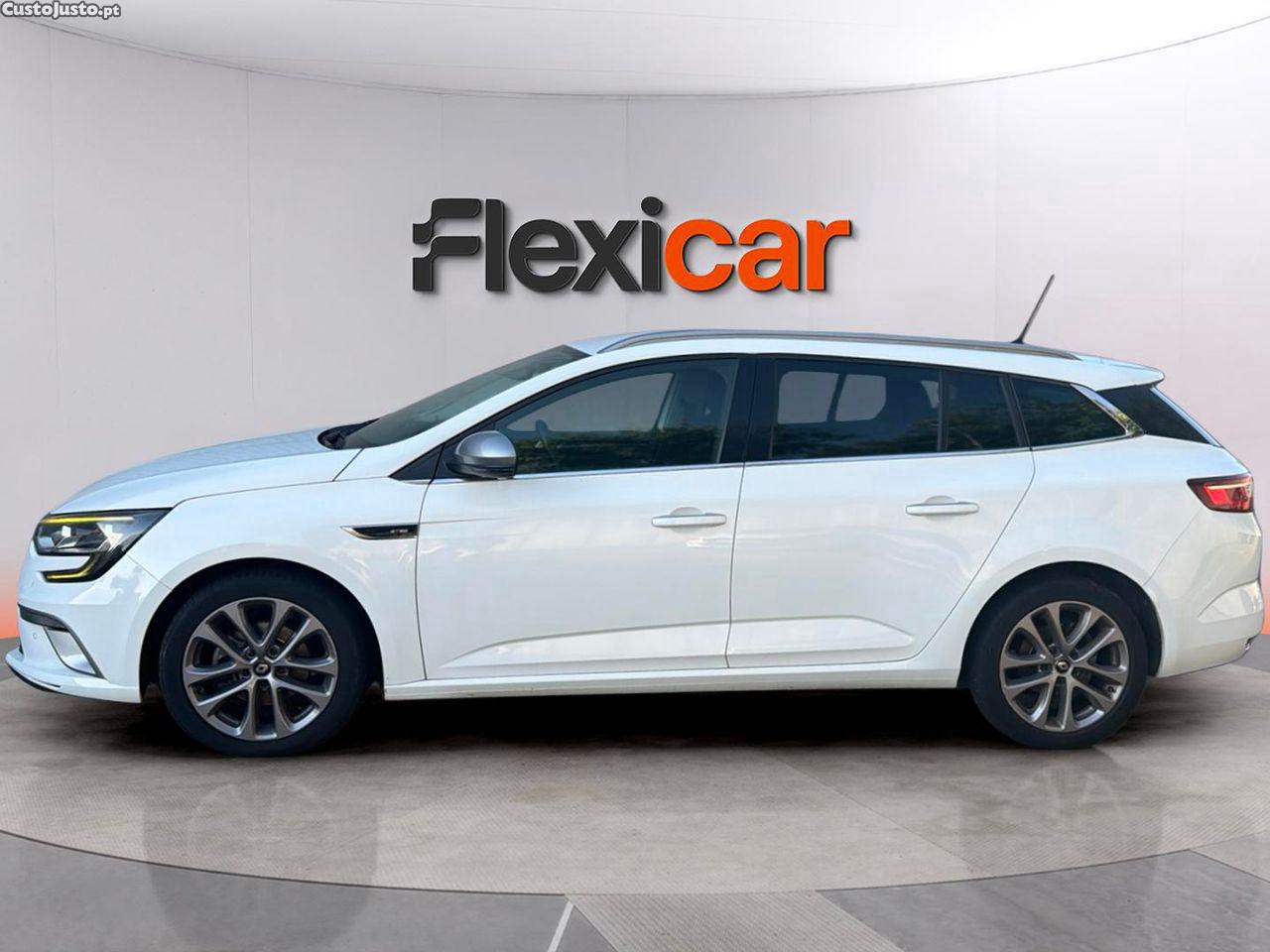 Renault Mégane Sport Tourer 1.5 dCi GT Line - 17 — photo 5