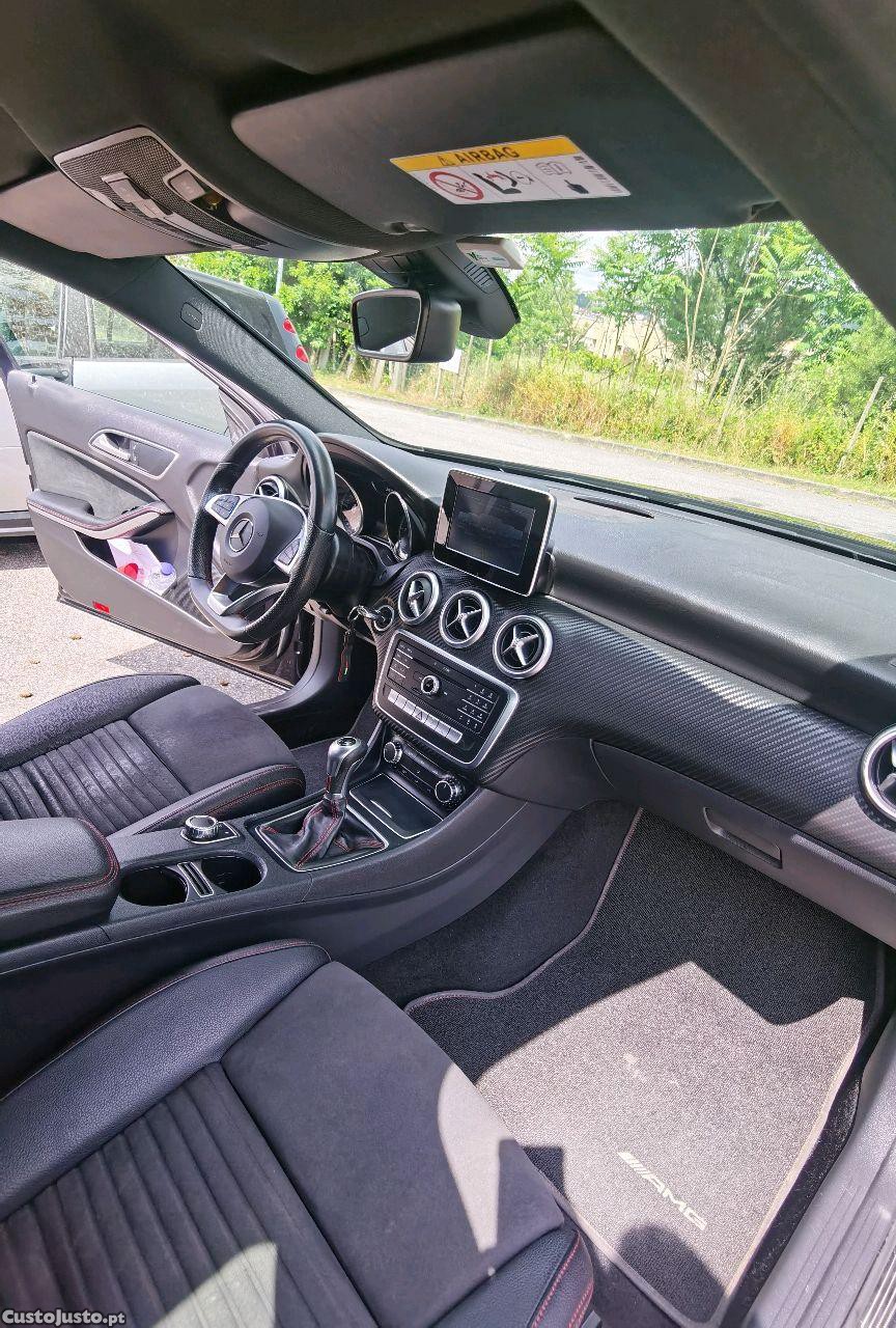 Mercedes-Benz A 180 A180d AMG Line ( 109CV ) — fotografia 3