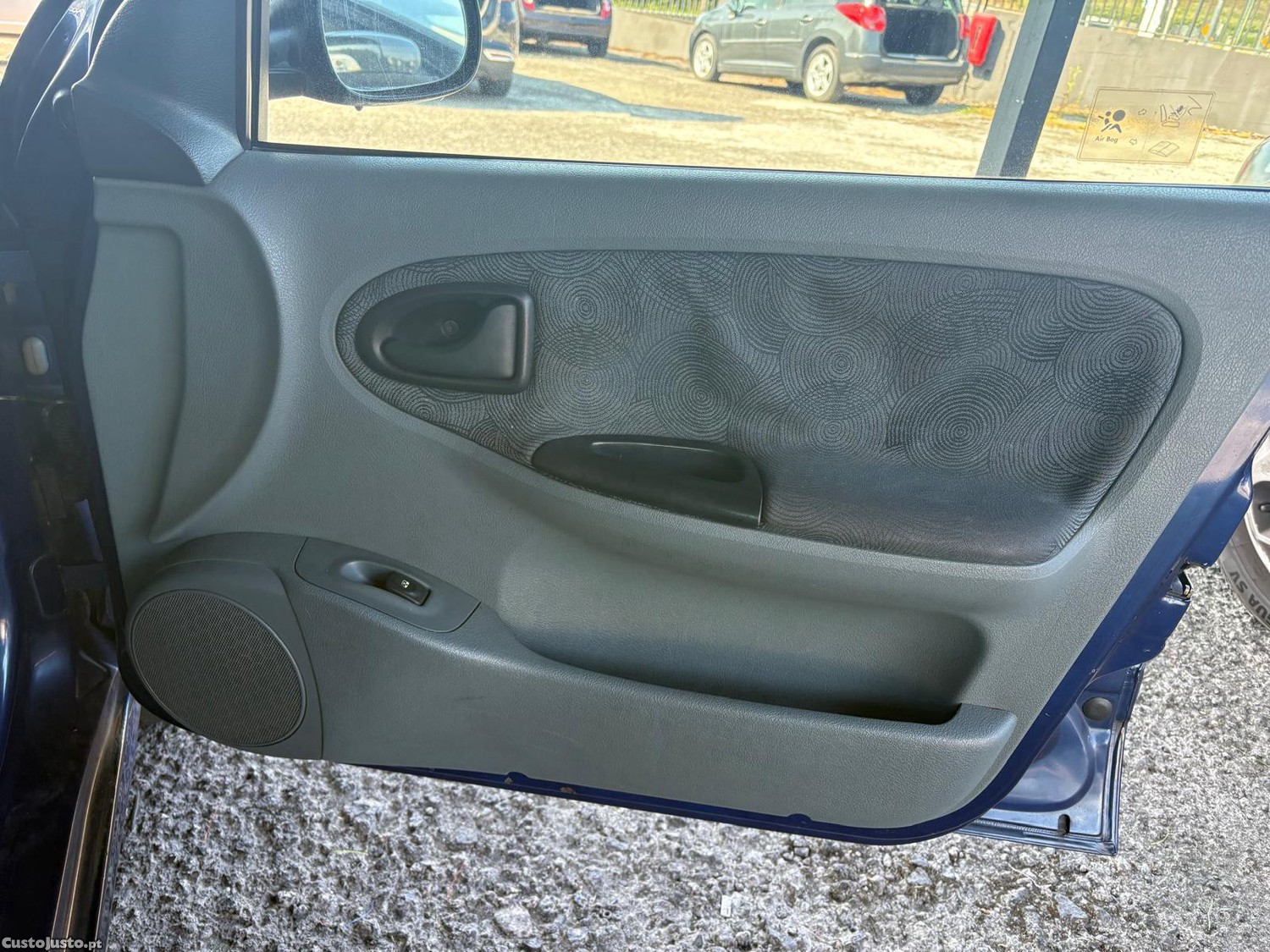 Renault Mégane 1.4 Symbol — fotografia 12
