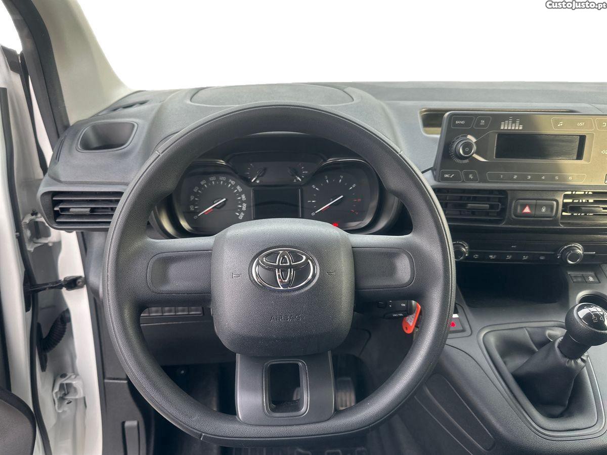 Toyota Proace City 1.5D L1 Comfort — fotografia 10