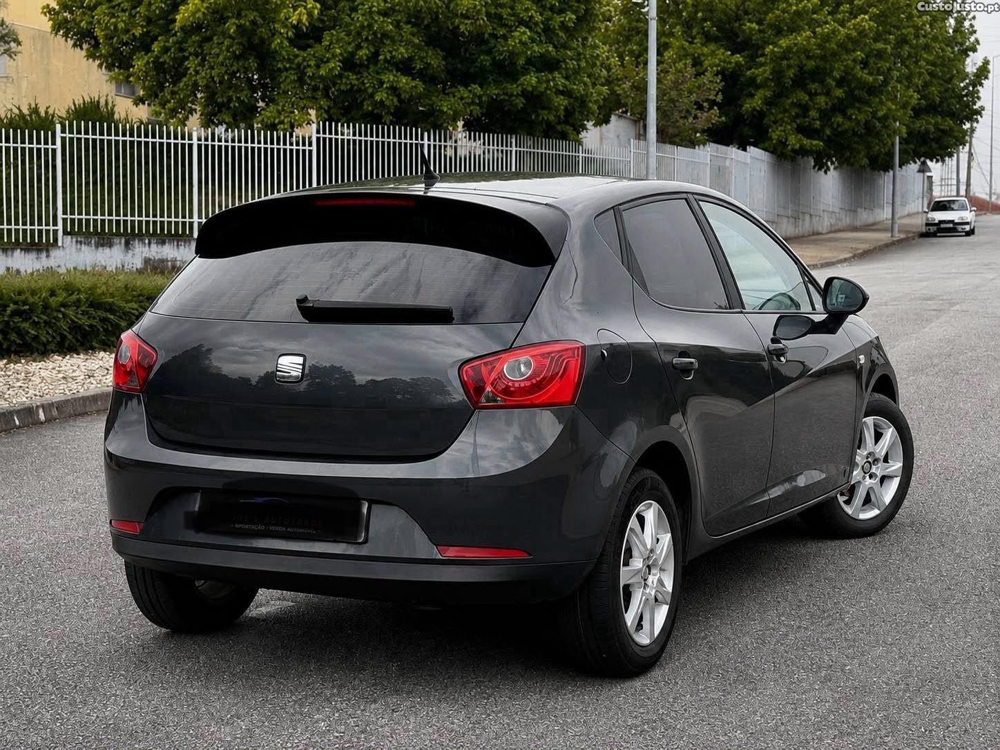Seat Ibiza 1.2 TDI — photo 2