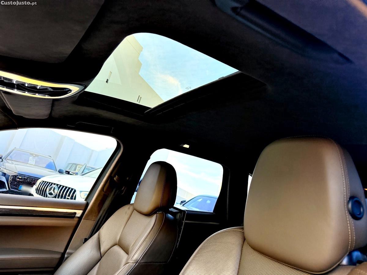 Porsche Cayenne Turbo — fotografia 36