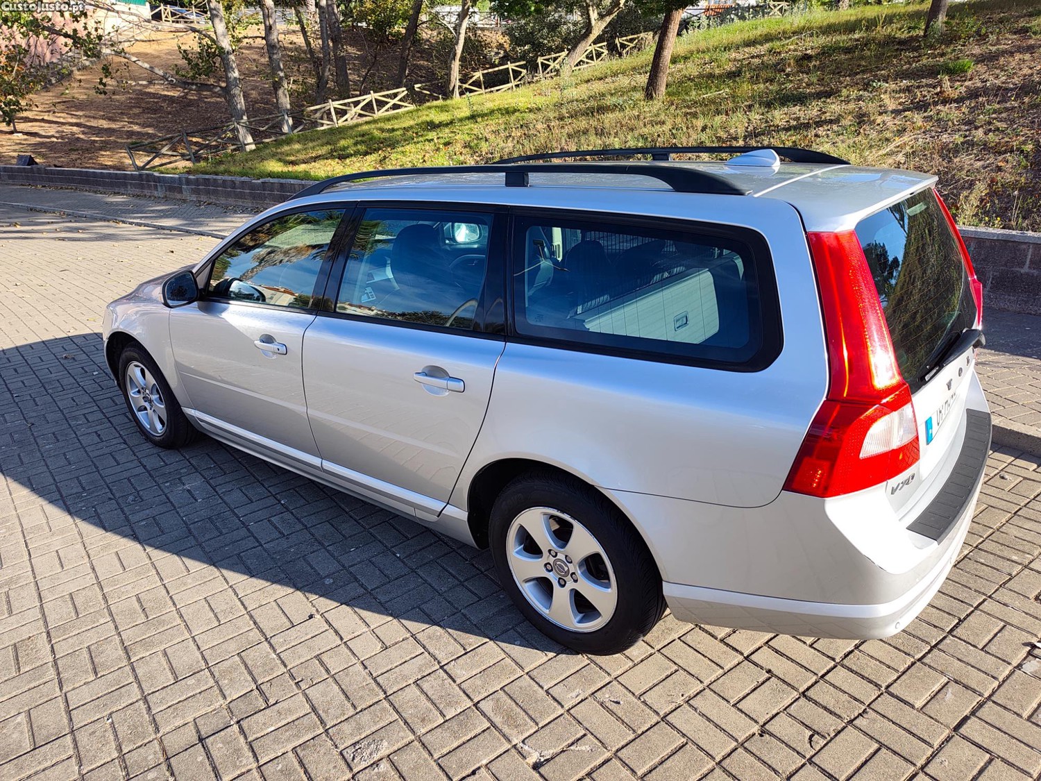 Volvo V70 2.0 D4 — photo 5