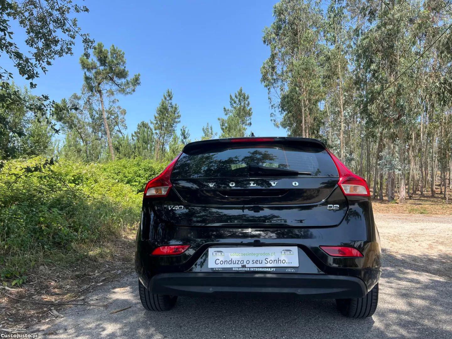 Volvo V40 2.0 d2 momentum — fotografia 3