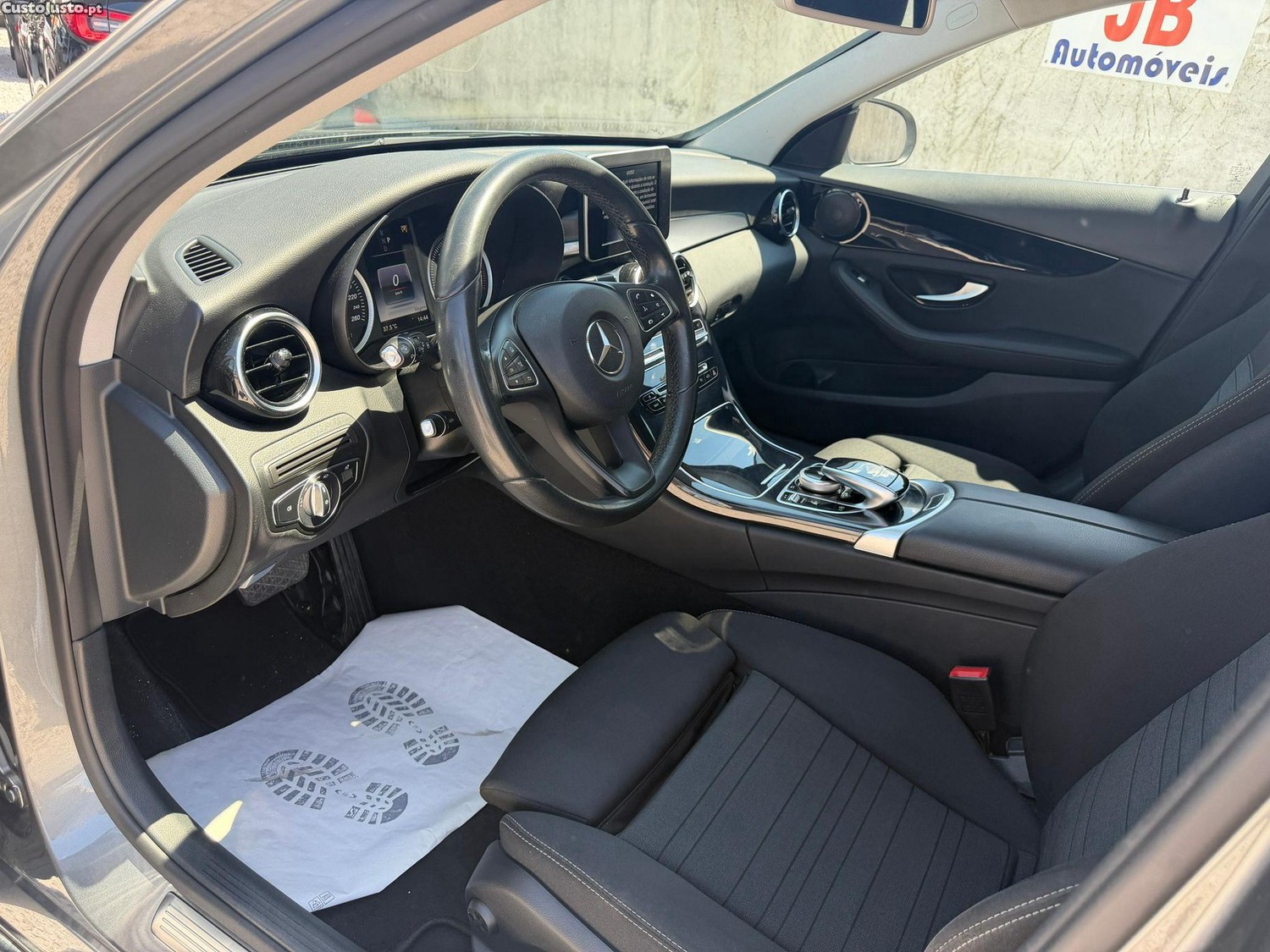 Mercedes-Benz C 220 d Avantgarde Aut. — fotografia 8