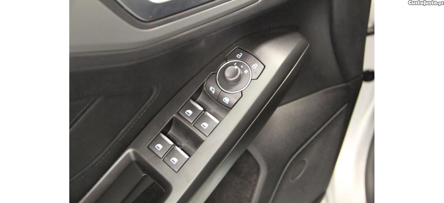 Ford Focus 1.0 EcoBoost MHEV ST-Line - 23 foto 5