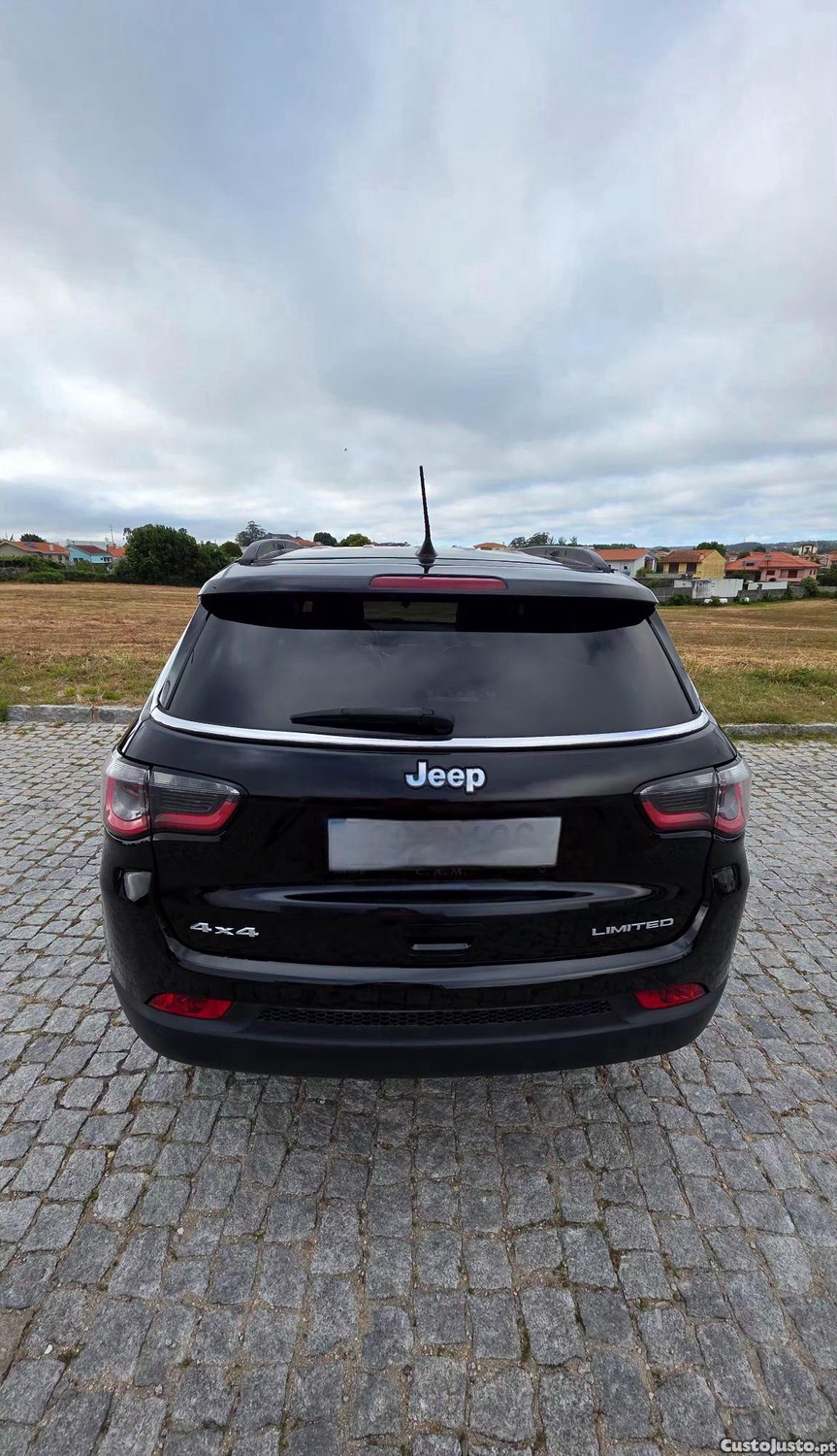 Jeep Compass Limited 2.0 Diesel 4x4 -11/ 2017 - 17 foto 2