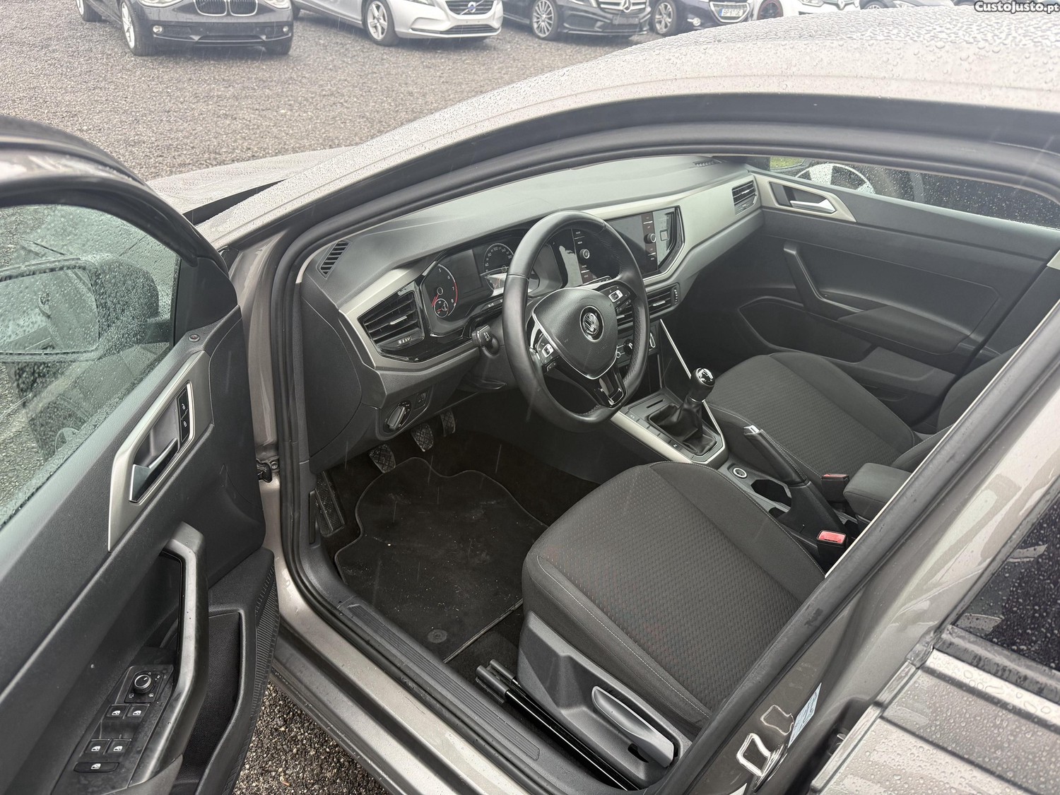 VW Polo 1.0tsi Confortline - 18 foto 5