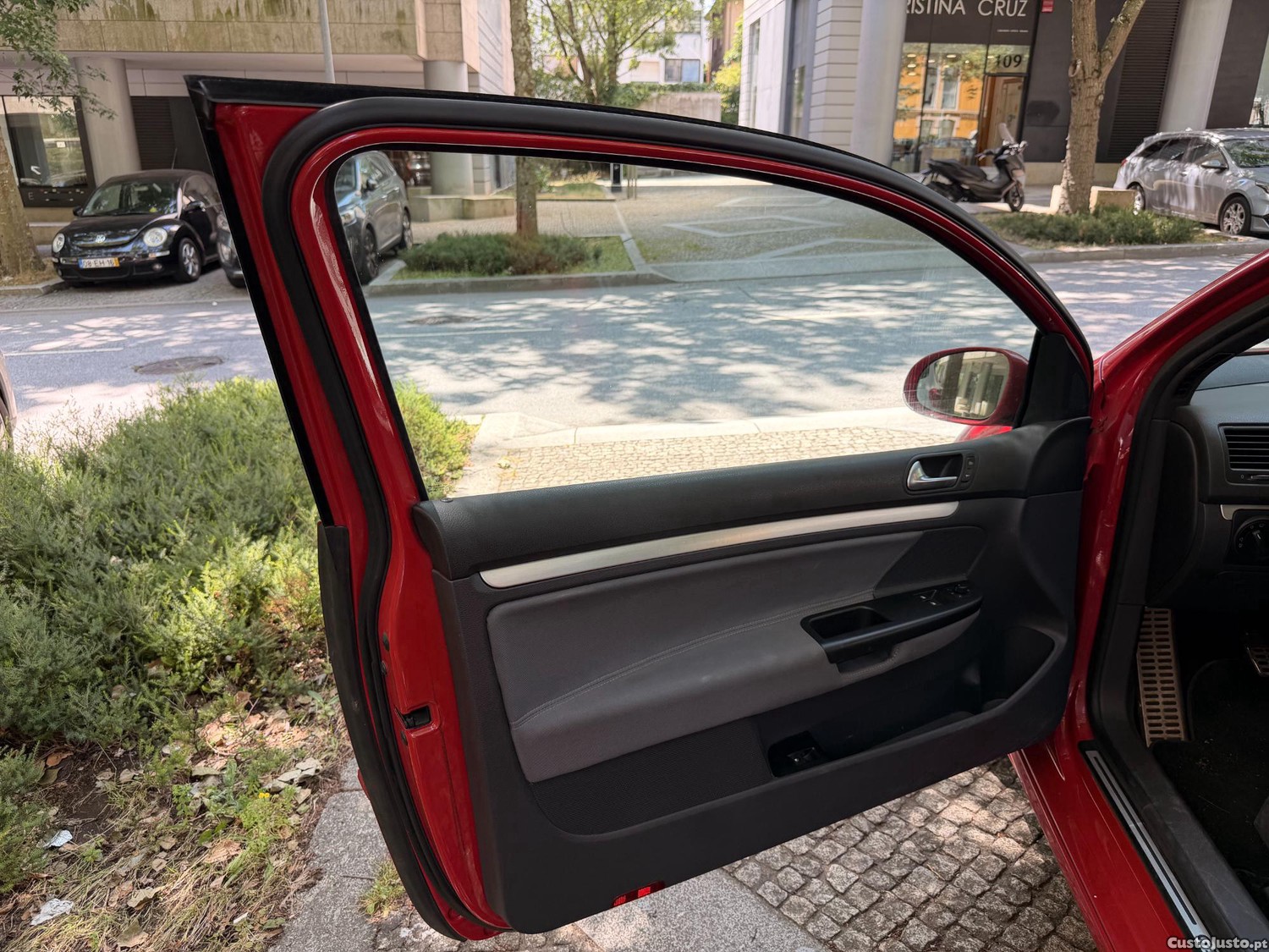 Volkswagen Golf 2.0 GTi — fotografia 14