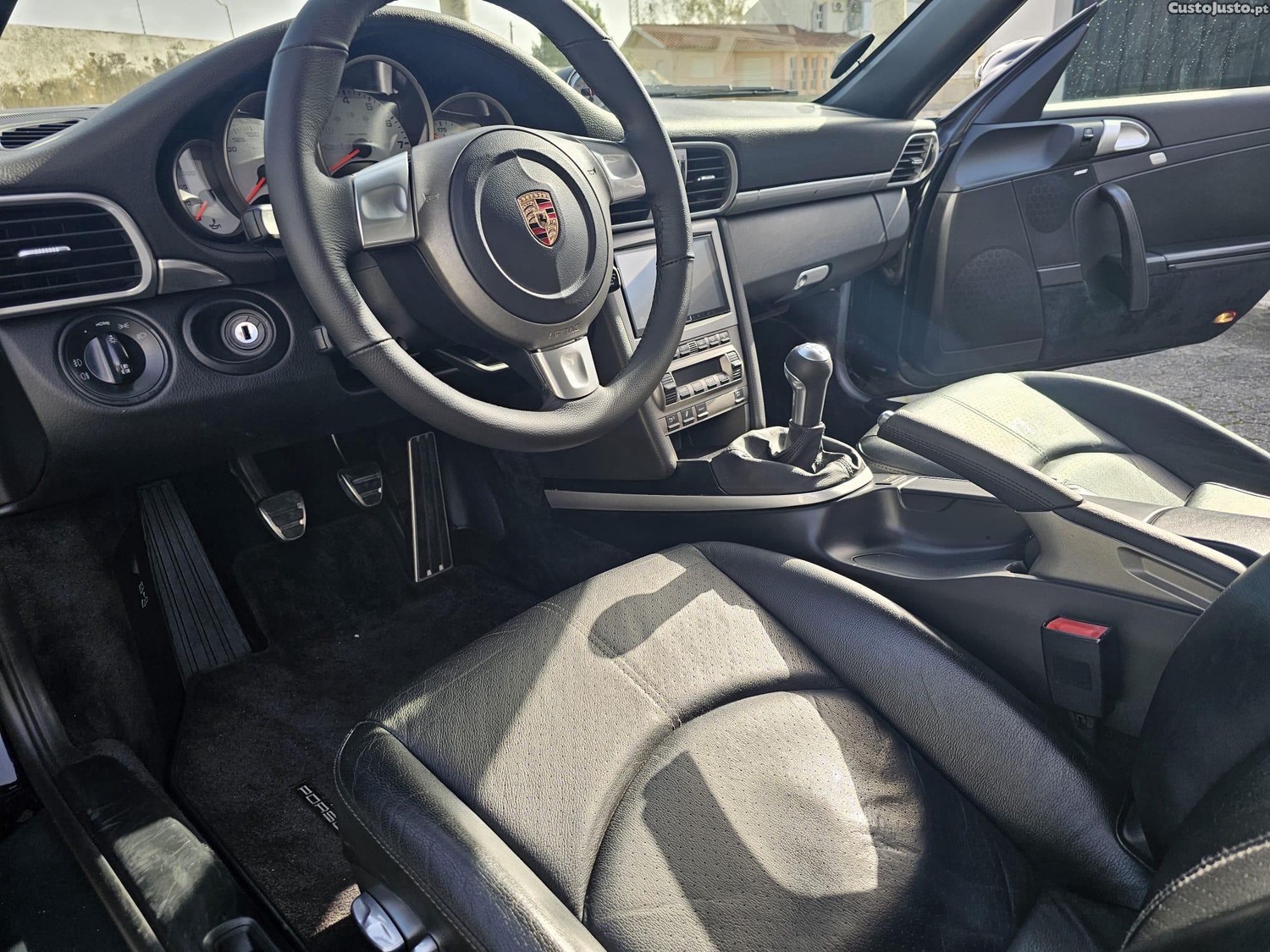 Porsche 911 Carrera - 08 — photo 5