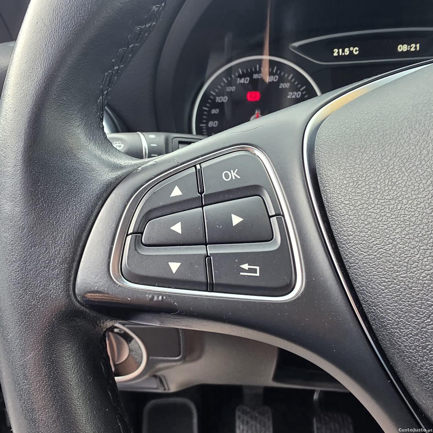 Mercedes-Benz A 180 Dynamic Edition — fotografia 6