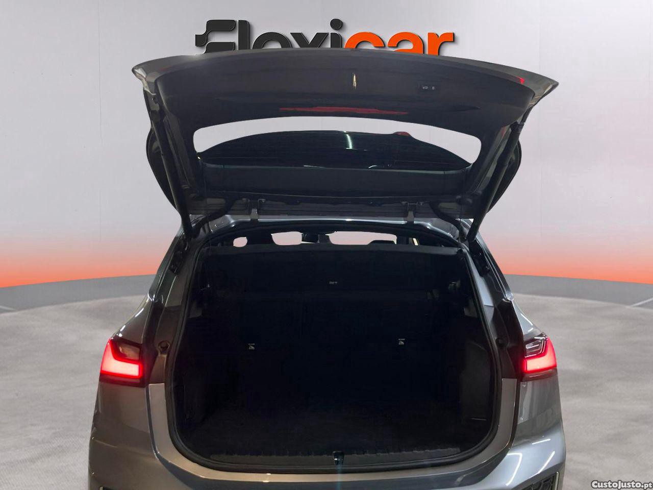 BMW 218 Active Tourer d Pack M Auto — fotografia 20