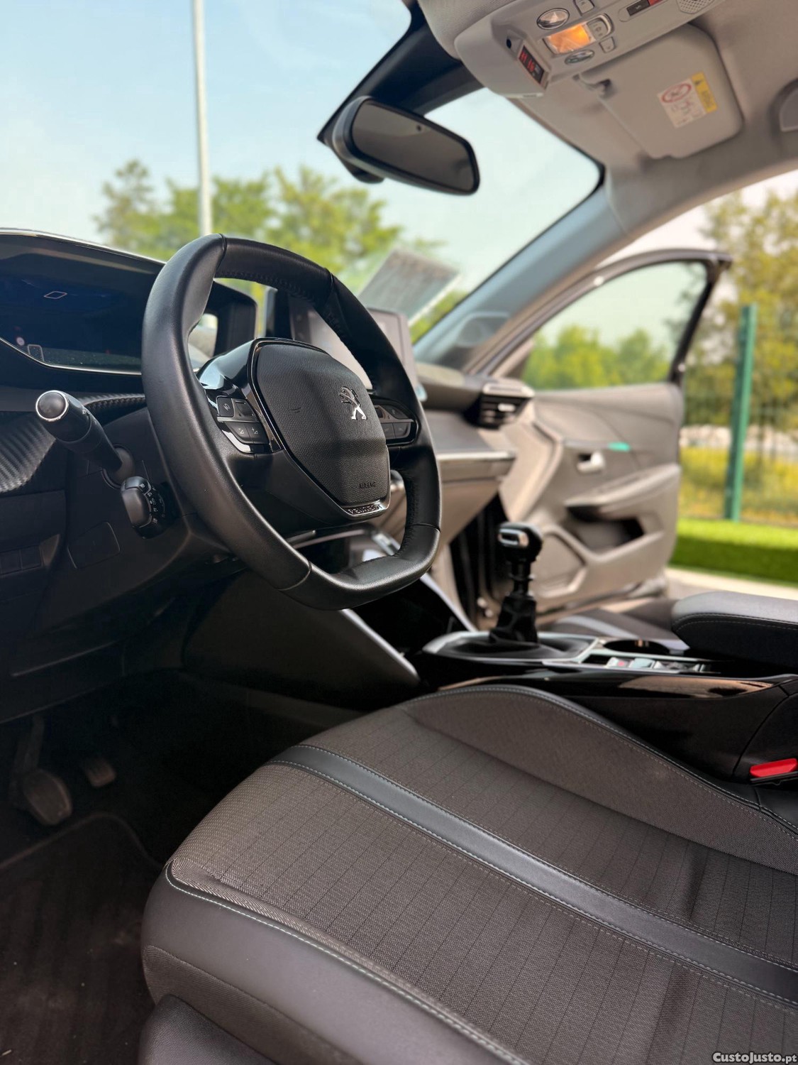Peugeot 208 1.5 Blue HDI — fotografia 6