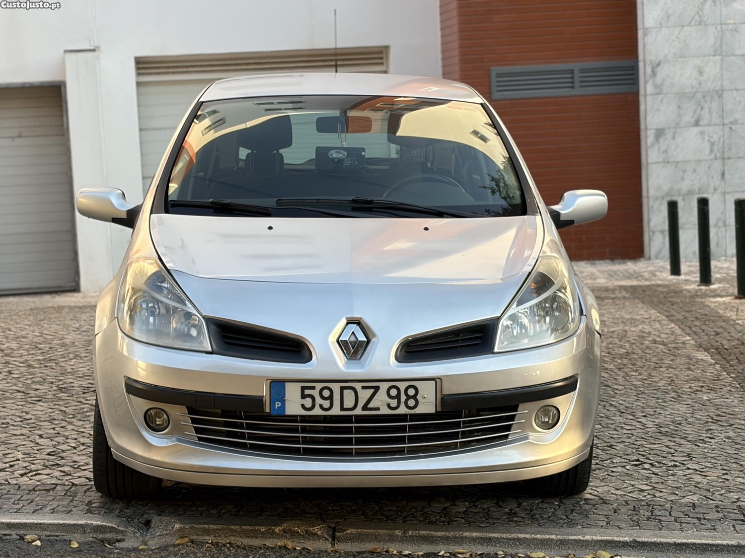 Renault Clio Clio 3 1.5dci — photo 3