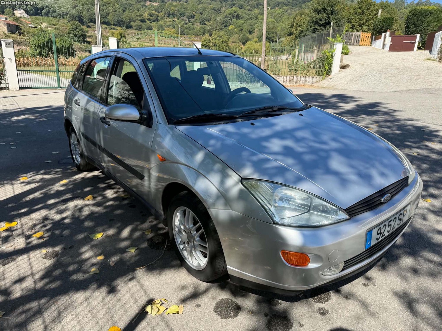 Ford Focus 1.4 16v AC ESTIMADO — photo 2