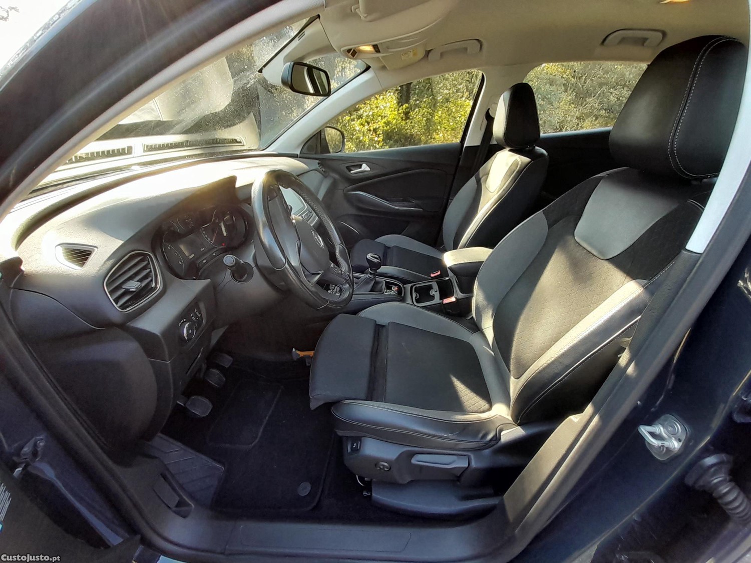 Opel Grandland X Business Edition 1.2 130cv Turbo 2019 — fotografia 3