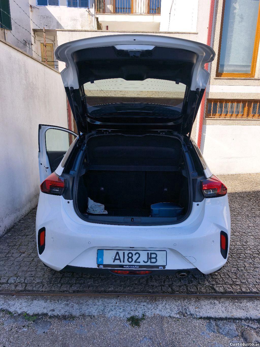 Opel Corsa 1.2T GS LINE — fotografia 8