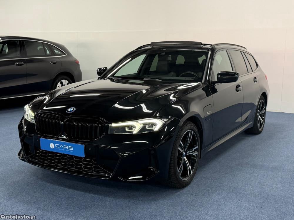 BMW 330 e Touring Pack M Aut — fotografia 19