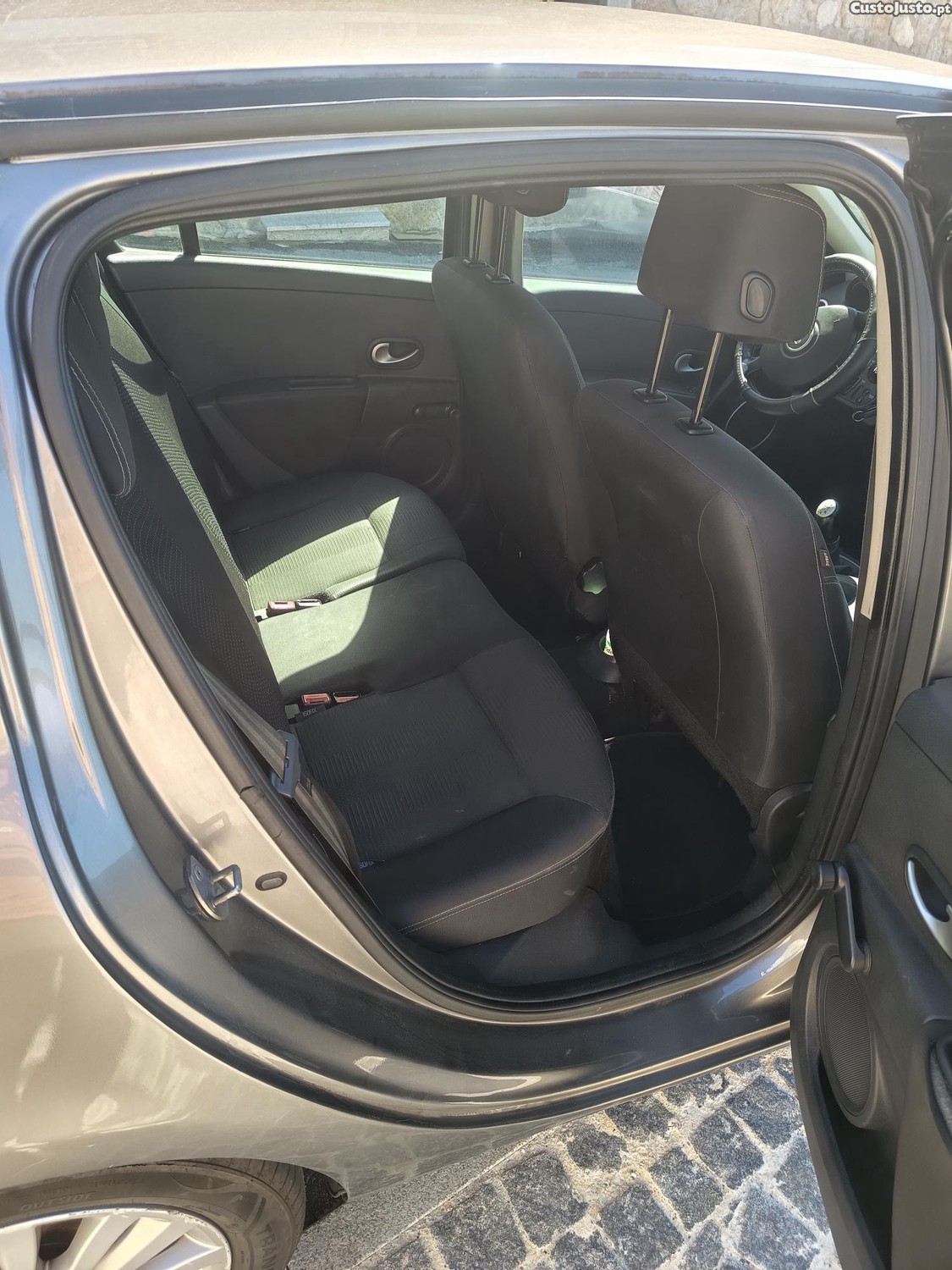 Renault Clio 1.5 Dci - 09 foto 3