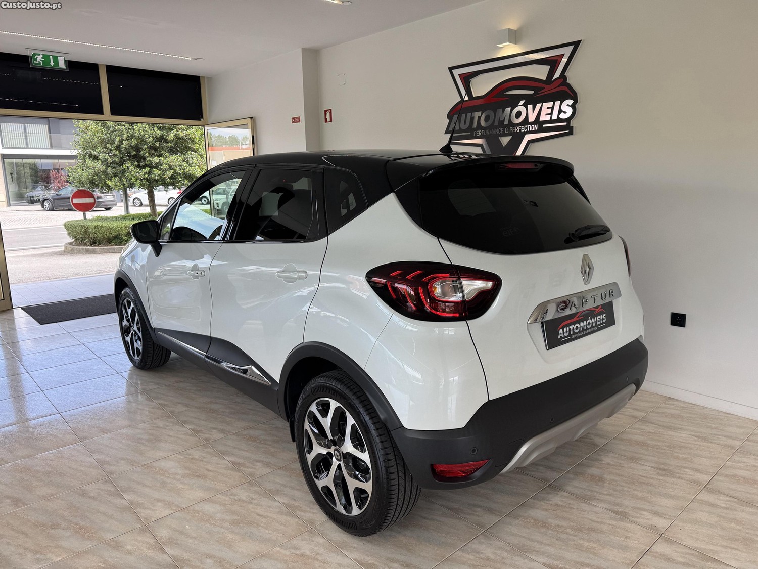Renault Captur Intense — fotografia 8