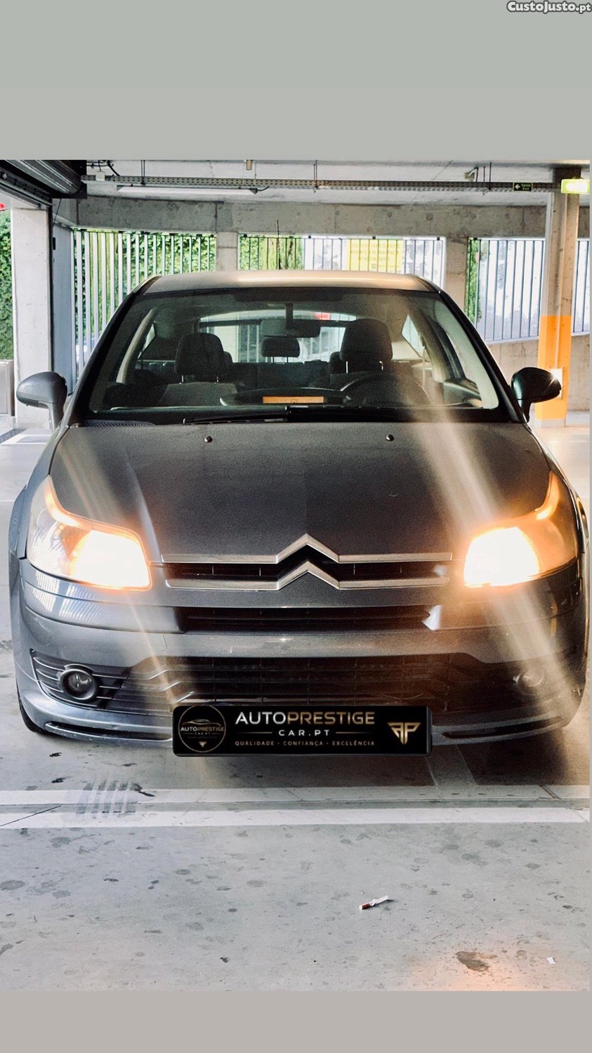 Citroën C4 CITROEN C4 VTR - 06 foto 2