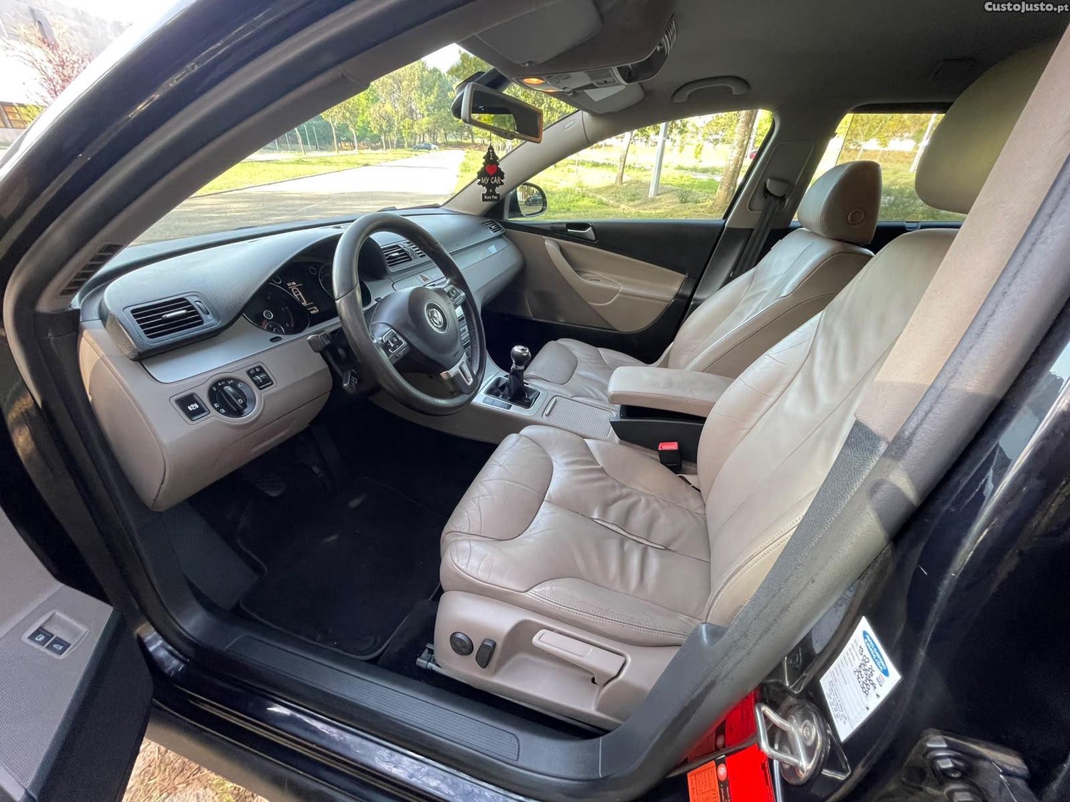 VW Passat 1.6 TDI | GPS| Pele| Nacional — photo 5