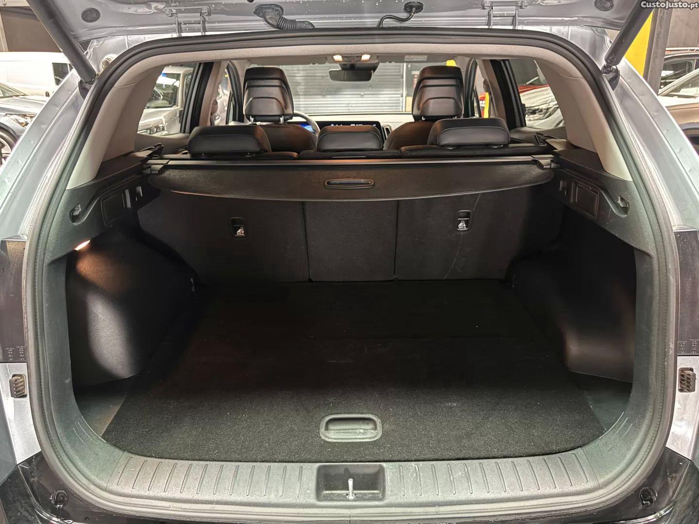 Kia Sportage 1.6 t-gdi phev tech — fotografia 3