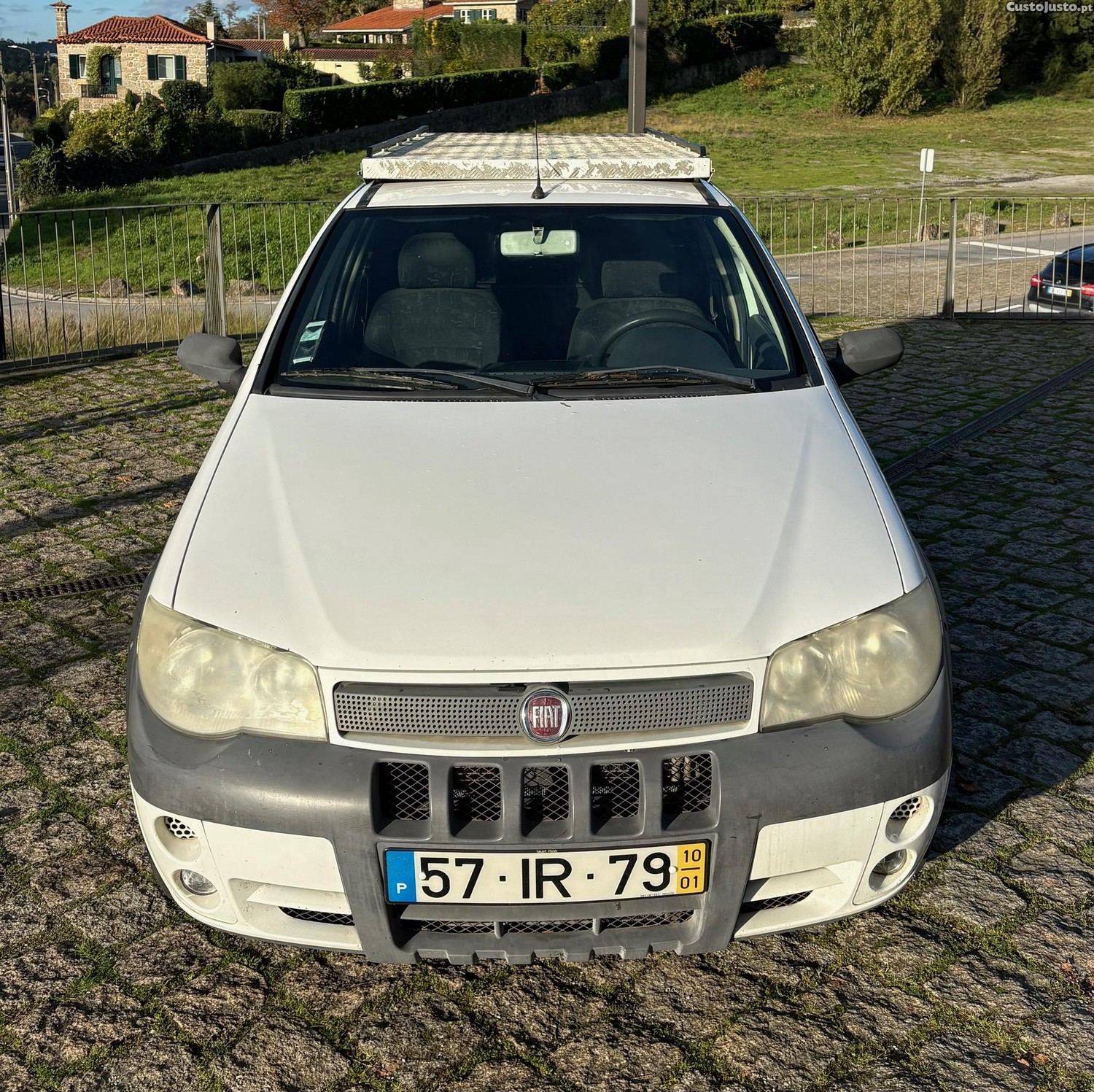 Fiat Strada Pick up com Caixa 1.3 CDTI 85cv — fotografia 17