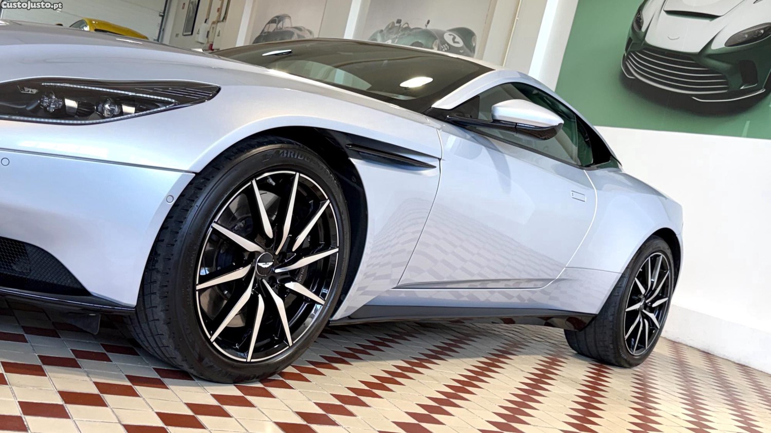 Aston Martin DB 11 — fotografia 17