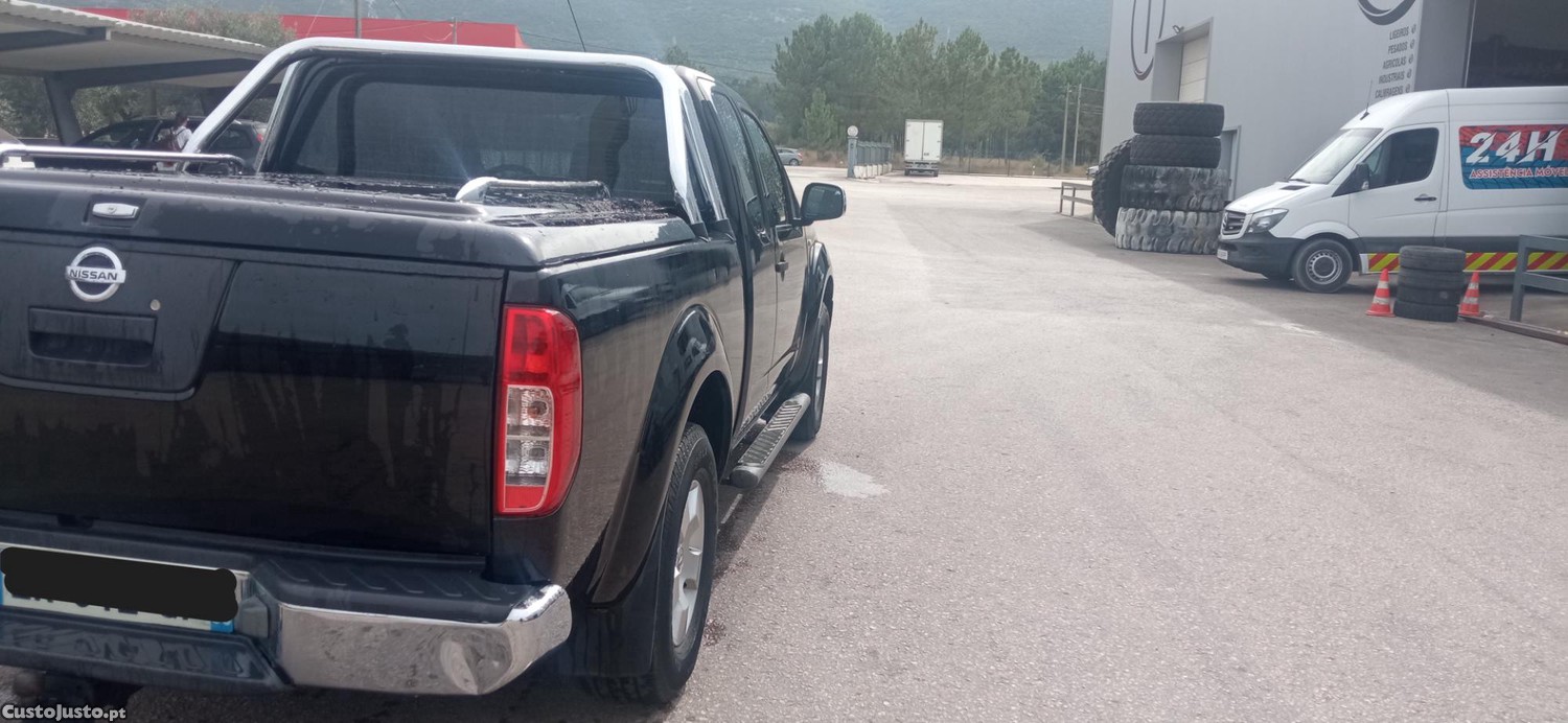 Nissan Navara 2.5 — fotografia 8