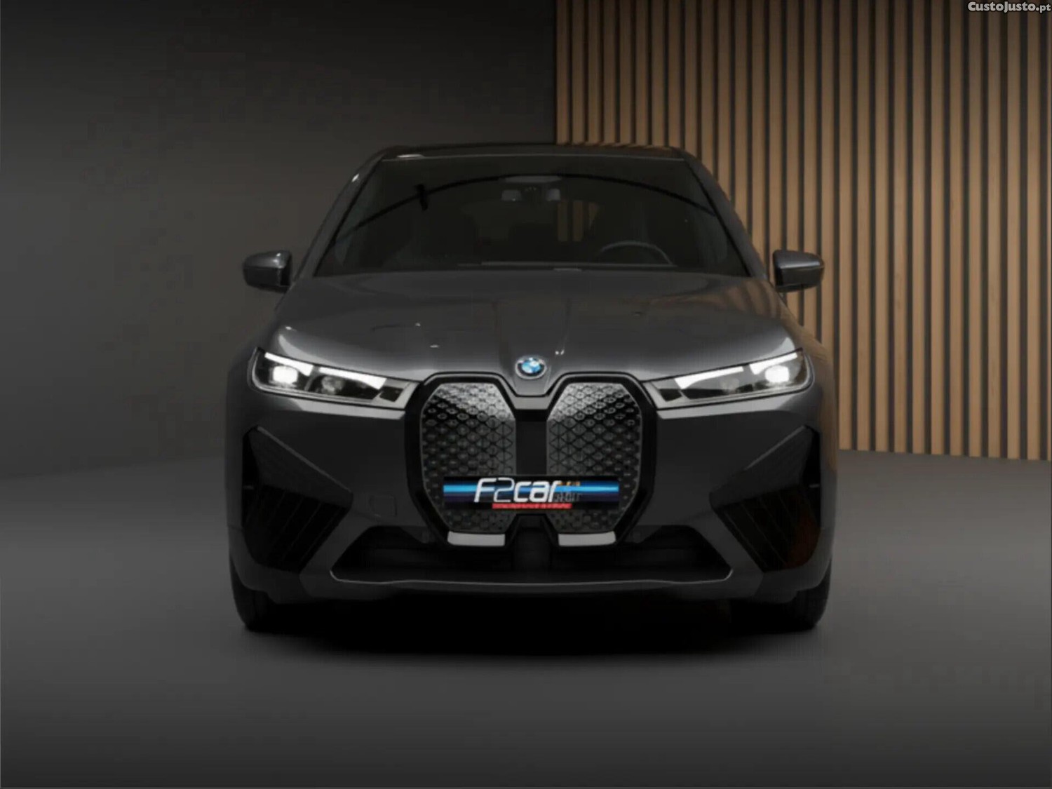 BMW iX xDrive 40 Pack Desportivo — fotografia 6