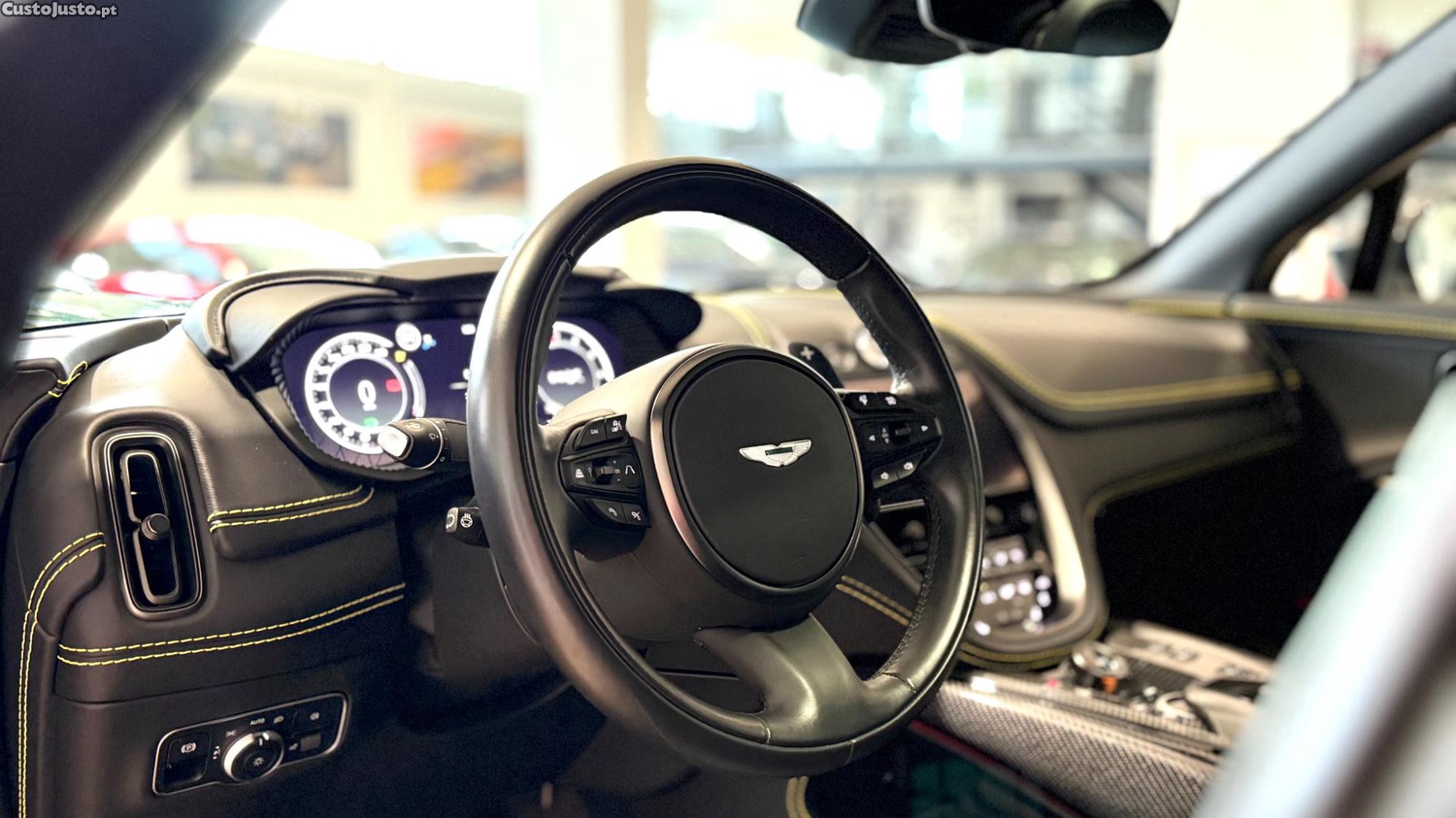 Aston Martin DB X 707 — fotografia 15